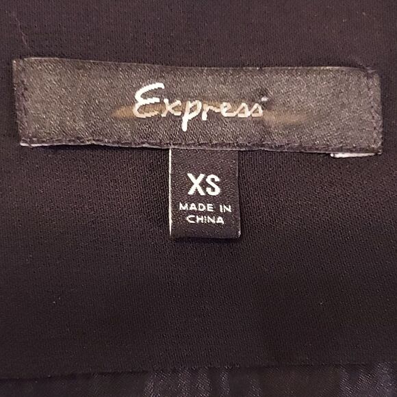 Express Black & White Silk Shell 3/4 Sleeve Butterfly Blouse Size XS - Picture 9 of 12